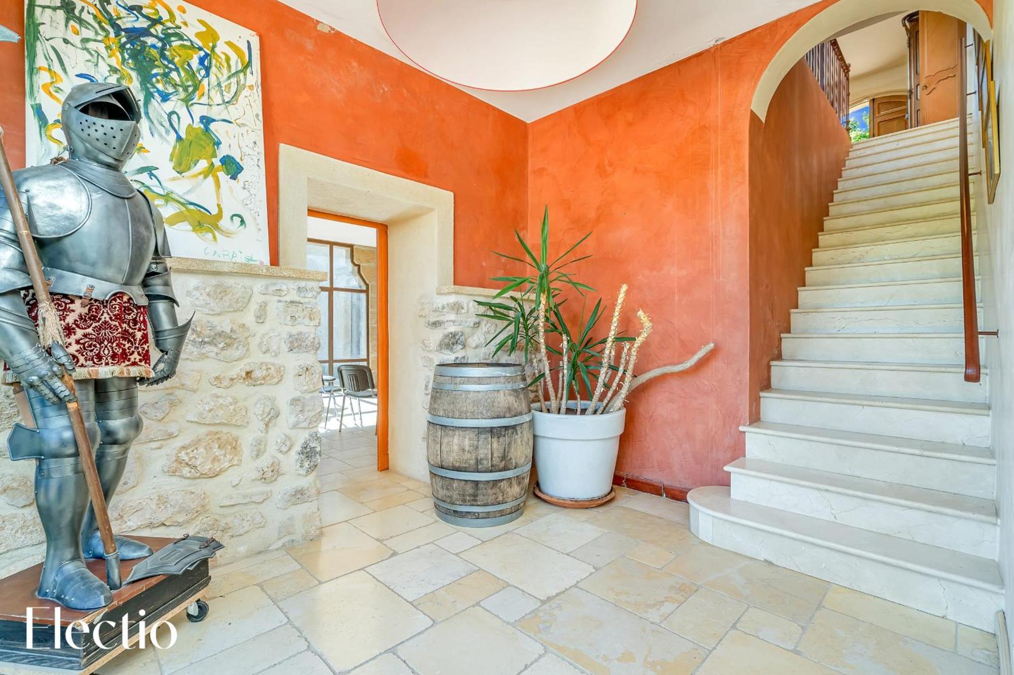 Bastide Domaine Tour Campanets Aparthotel Le Puy Sainte Reparade Bagian luar foto