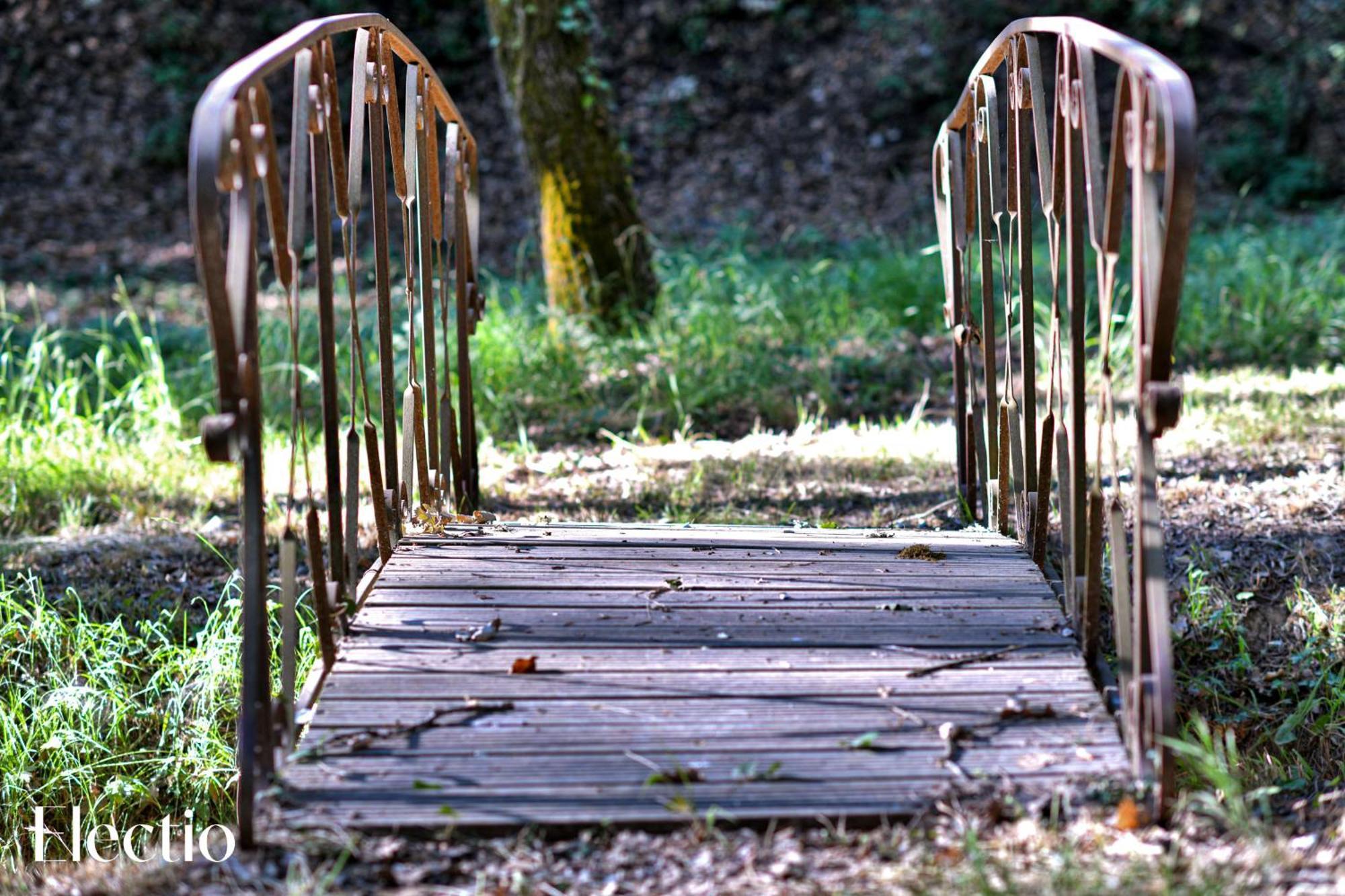 Bastide Domaine Tour Campanets Aparthotel Le Puy Sainte Reparade Bagian luar foto