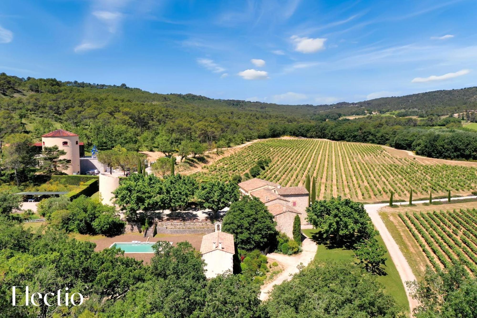 Bastide Domaine Tour Campanets Aparthotel Le Puy Sainte Reparade Bagian luar foto