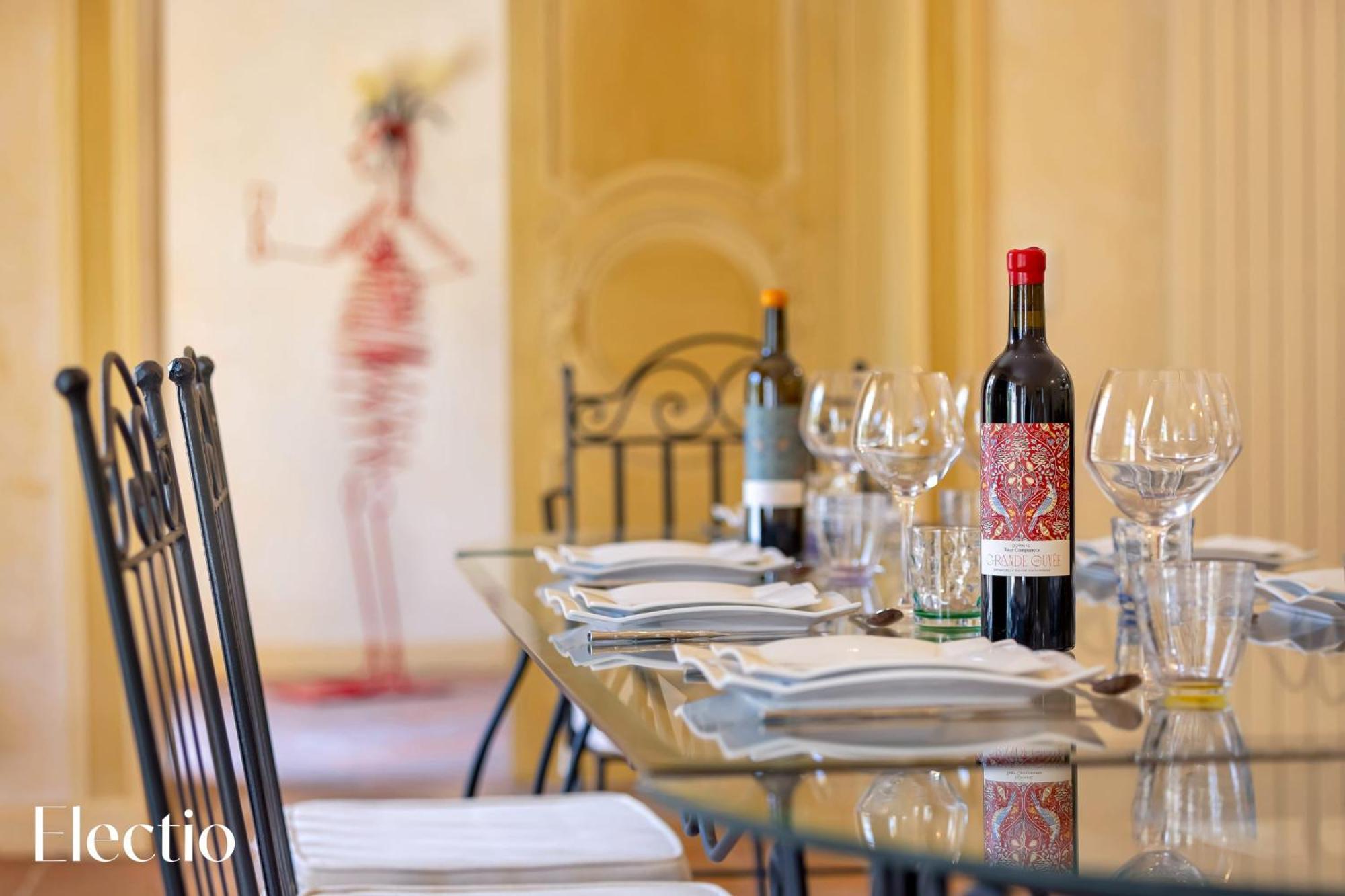Bastide Domaine Tour Campanets Aparthotel Le Puy Sainte Reparade Bagian luar foto