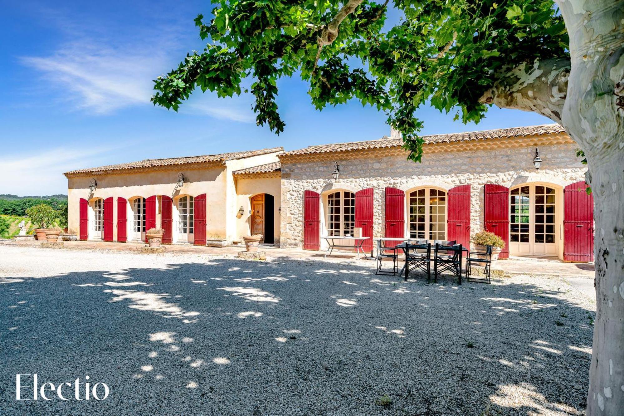 Bastide Domaine Tour Campanets Aparthotel Le Puy Sainte Reparade Bagian luar foto