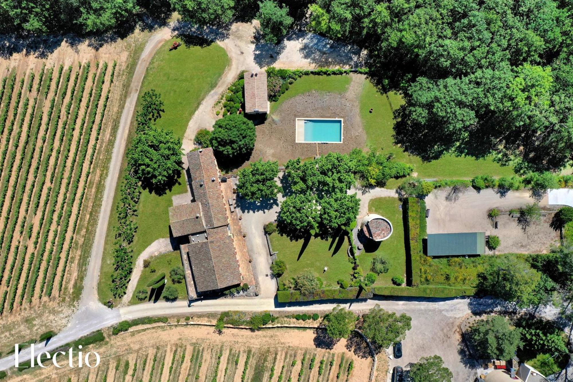 Bastide Domaine Tour Campanets Aparthotel Le Puy Sainte Reparade Bagian luar foto