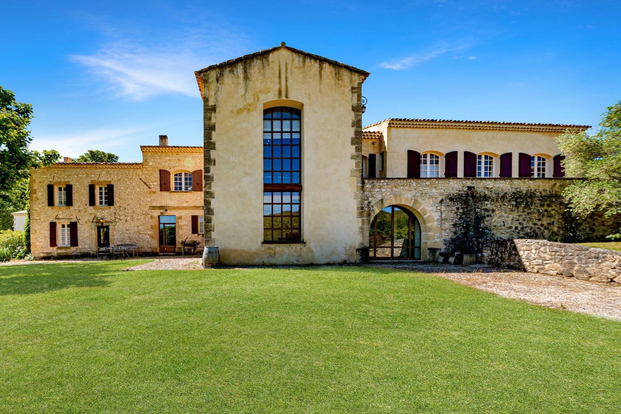 Bastide Domaine Tour Campanets Aparthotel Le Puy Sainte Reparade Bagian luar foto