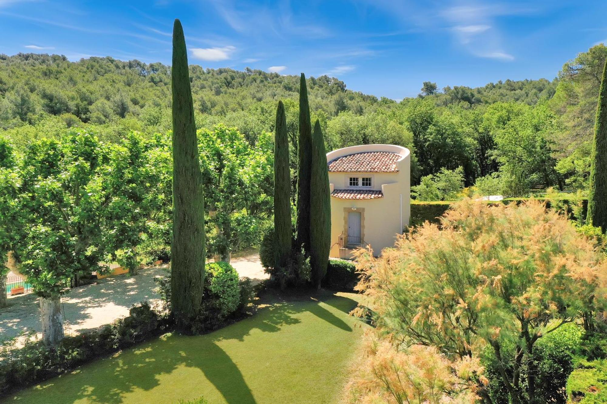 Bastide Domaine Tour Campanets Aparthotel Le Puy Sainte Reparade Bagian luar foto